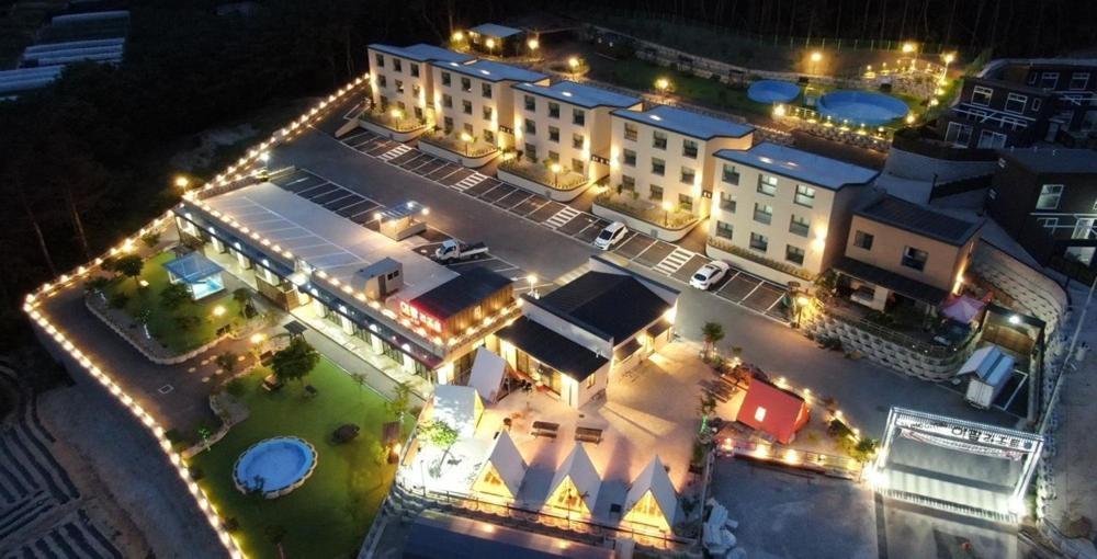 Epop Resort Building A Chuncheon Quarto foto